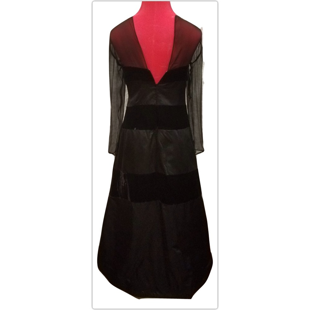 Rose Taft Woman's Black Ball Gown Size Large - Picture 3 of 3
